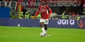 福法纳：第一天训练有点困难，希望新赛季米兰能度过一个伟大赛季